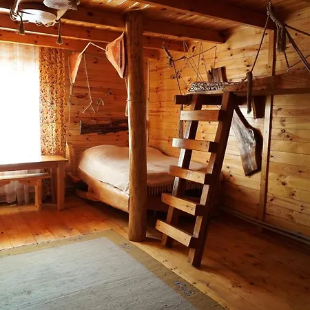 Kostel House * Mykulyčyn