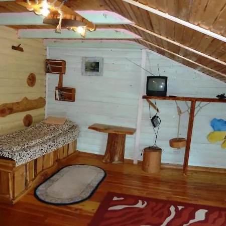 Kostel House Mykulyčyn