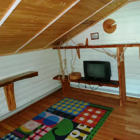 Kostel House * Mykulychyn