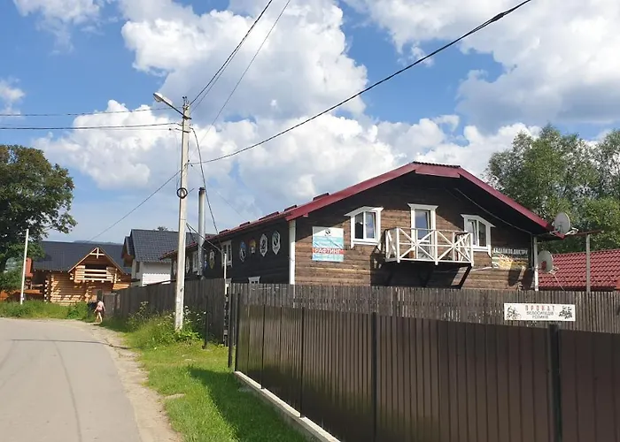 Kostel House *