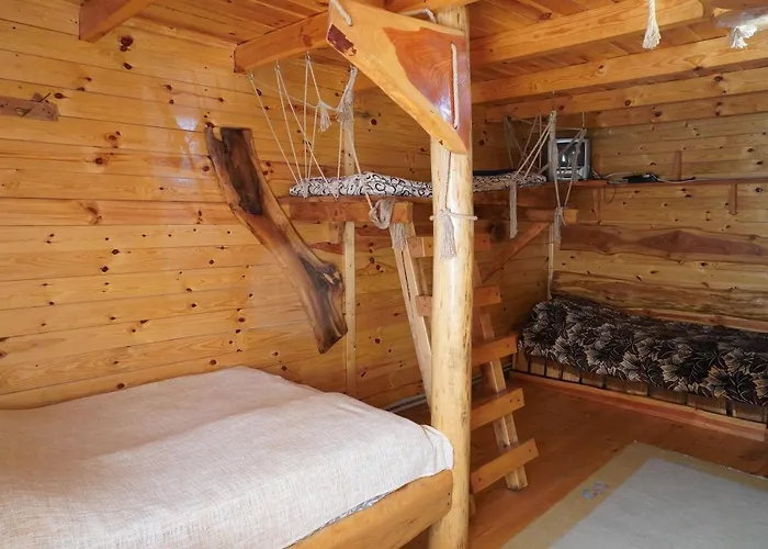 Kostel House *